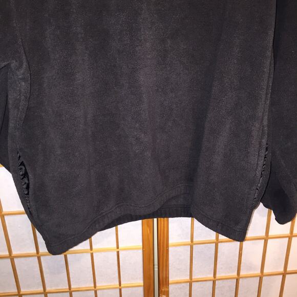 Men's Ultra Club Iceberg Fleece 1/4 zip black size L small flaw - Picture 7 of 8